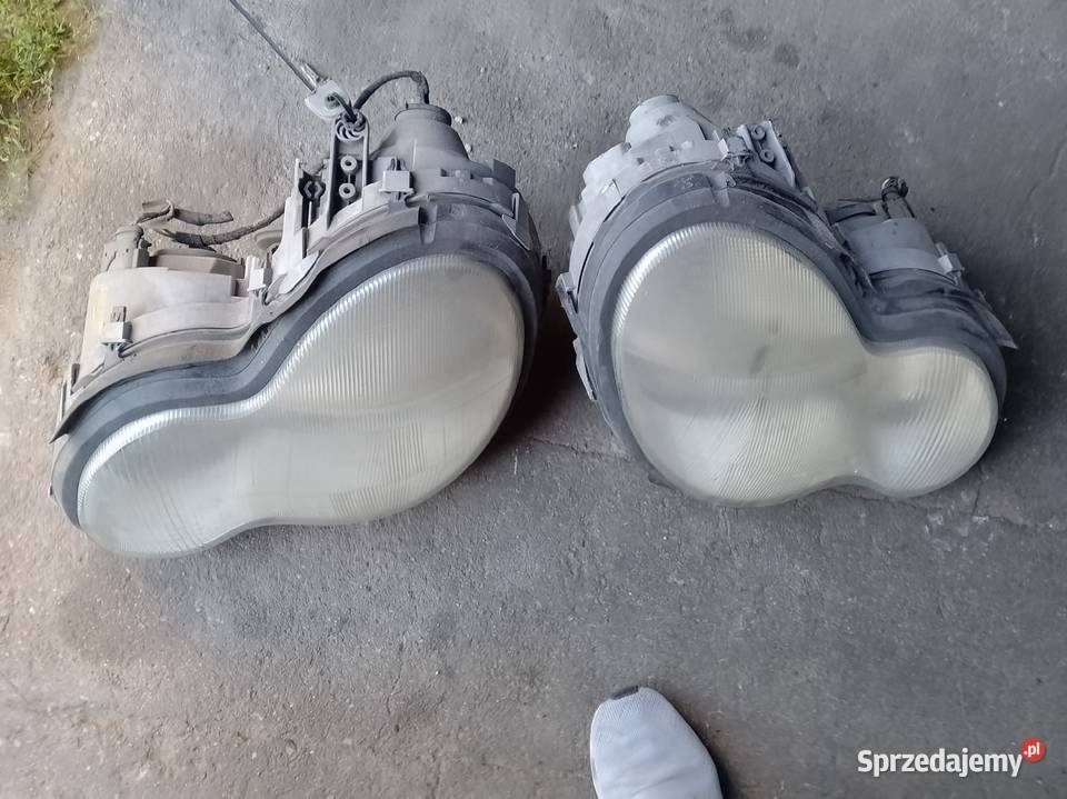 Lampy przednie Mercedes w203 cklasa Oświetlenie wielkopolskie sprzedam