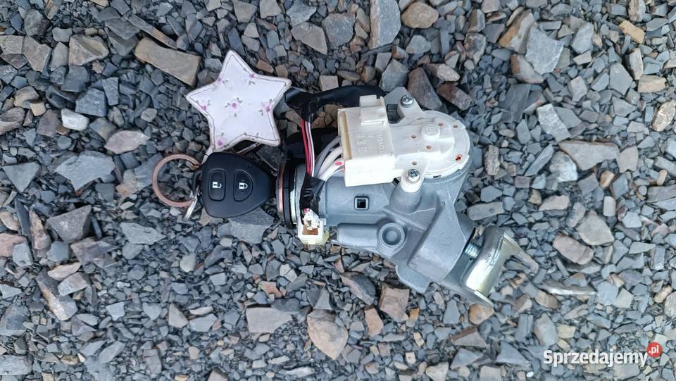 Stacyjka Toyota Auri I lift 16 B