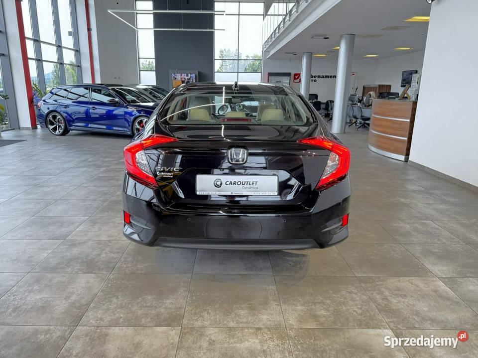 Honda Civic Executive 15Turbo 182 M6 20172018 r serwisowany w ASO Civic Myślenice sprzedam