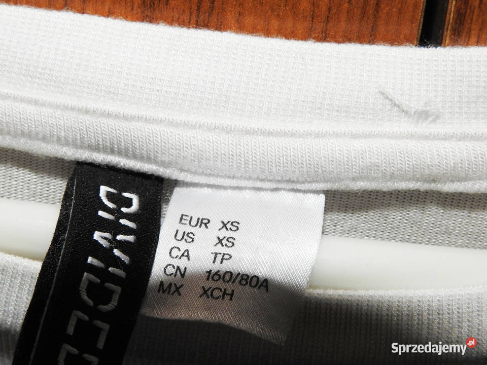 Biały TShirt damski Divided Przemyśl