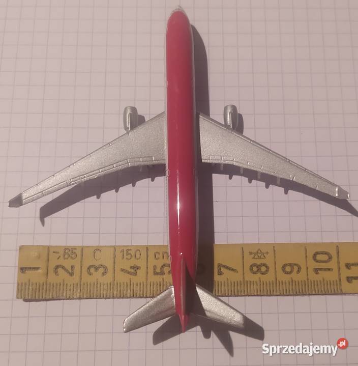 Model samolotu Airbus A 330 firmy SCHABAK Gdańsk