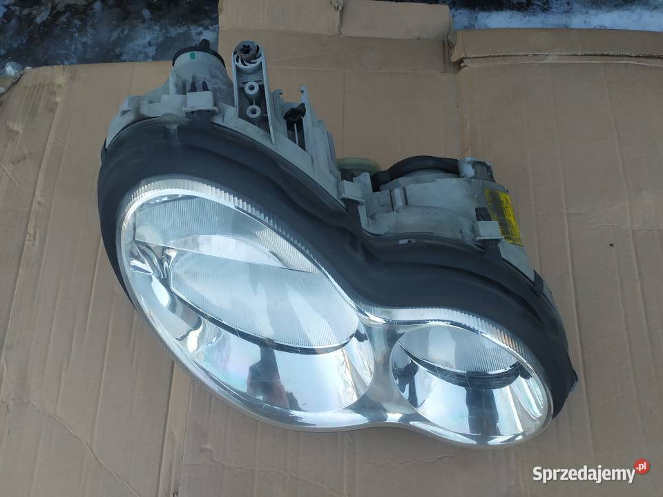 Mercedes cklasa w203 sedan kombi lampa lewa