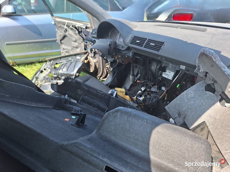 Samochód Audi A4 B6 20TSI Benzyna CZĘŚCI Wisznice