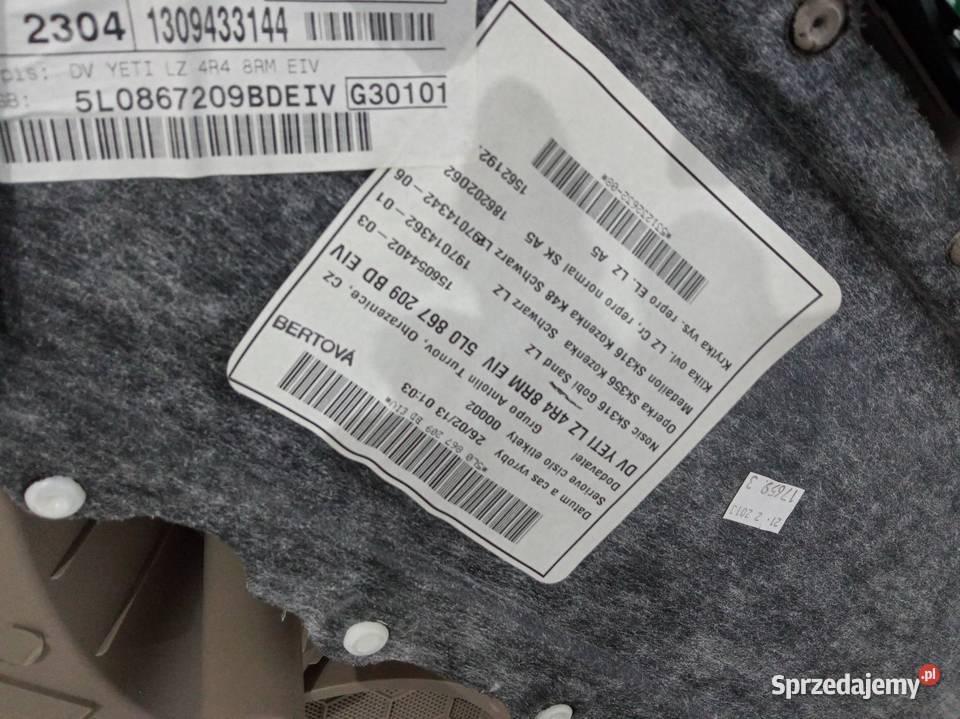 TAPICERKA BOCZEK PRAWY LEWY TYŁ JASNY KPL Skoda Motoryzacja