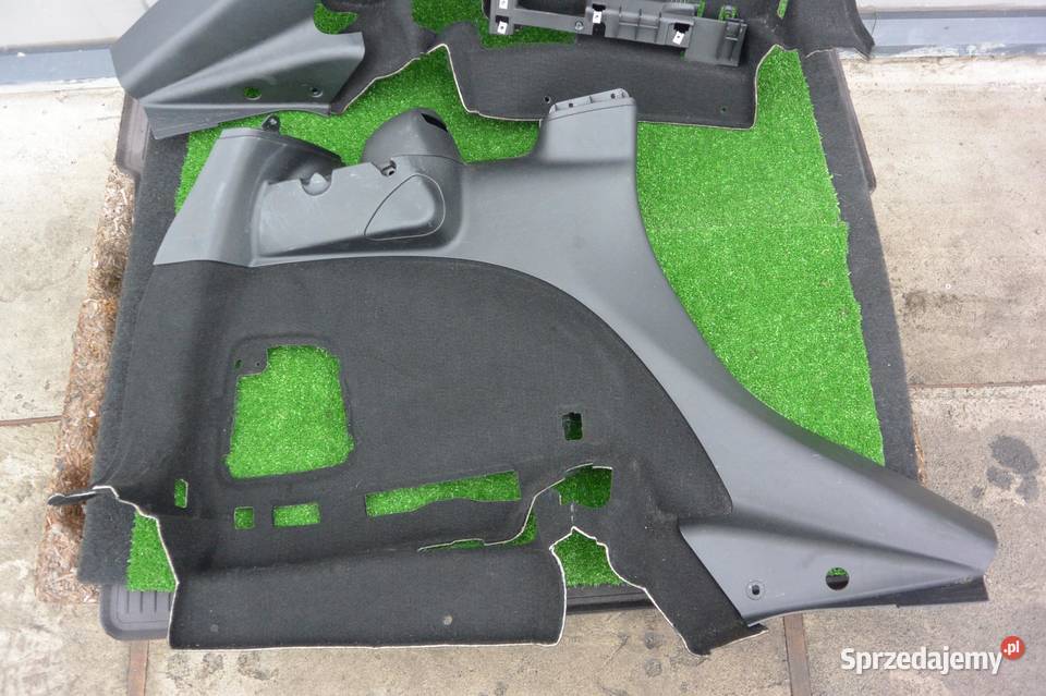 BOCZEK TAPICERKA BAGAZNIKA LEWY TYŁ MINI osobowe