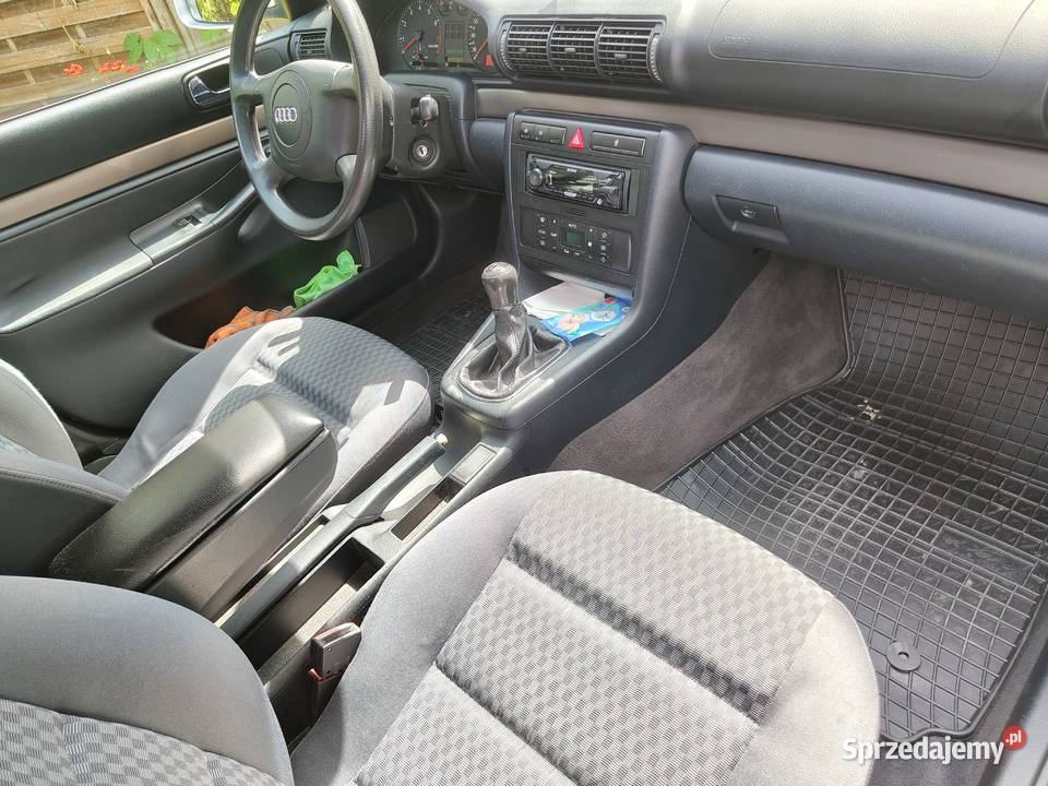 Audi A4 B 5181251999r 1800cm3 Warszawa sprzedam