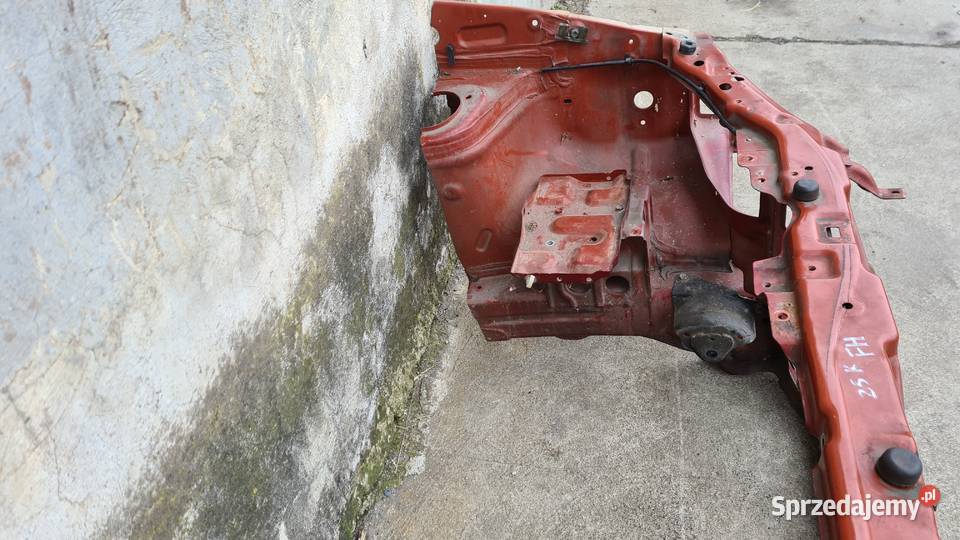 Suzuki Ignis I FH 0003 pas przedni karoserii