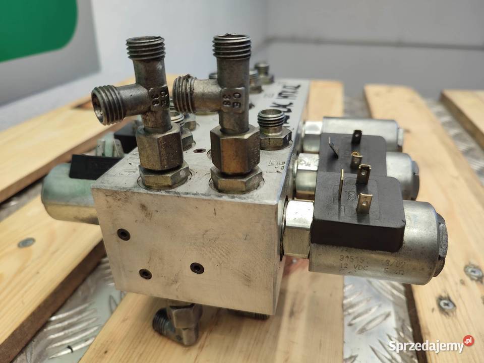 Blok hydrauliczny Mecalac MTX 12 6090199 VMF wielkopolskie Wilkowo