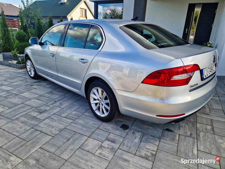 Skoda Superb 18 TSI Ambition światła do jazdy dziennej Borówno