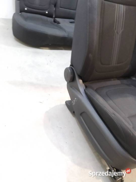 FOTELE KANAPA KOMPLET EUROPA GRZANE NX4 Hyundai Wyposażenie wnętrza