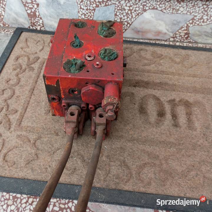 Rozdzielacz hydrauliczny
