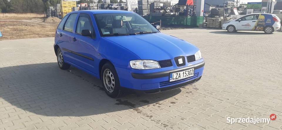 SEAT IBIZA