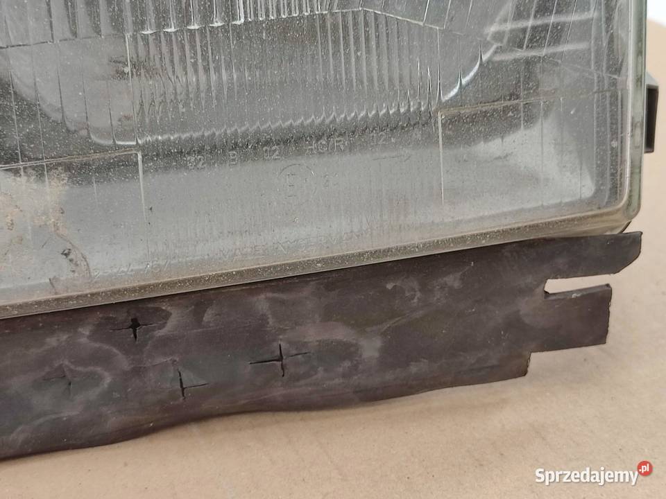 LAMPA LEWY PRZÓD MERCEDES W124 12957900 HELLA
