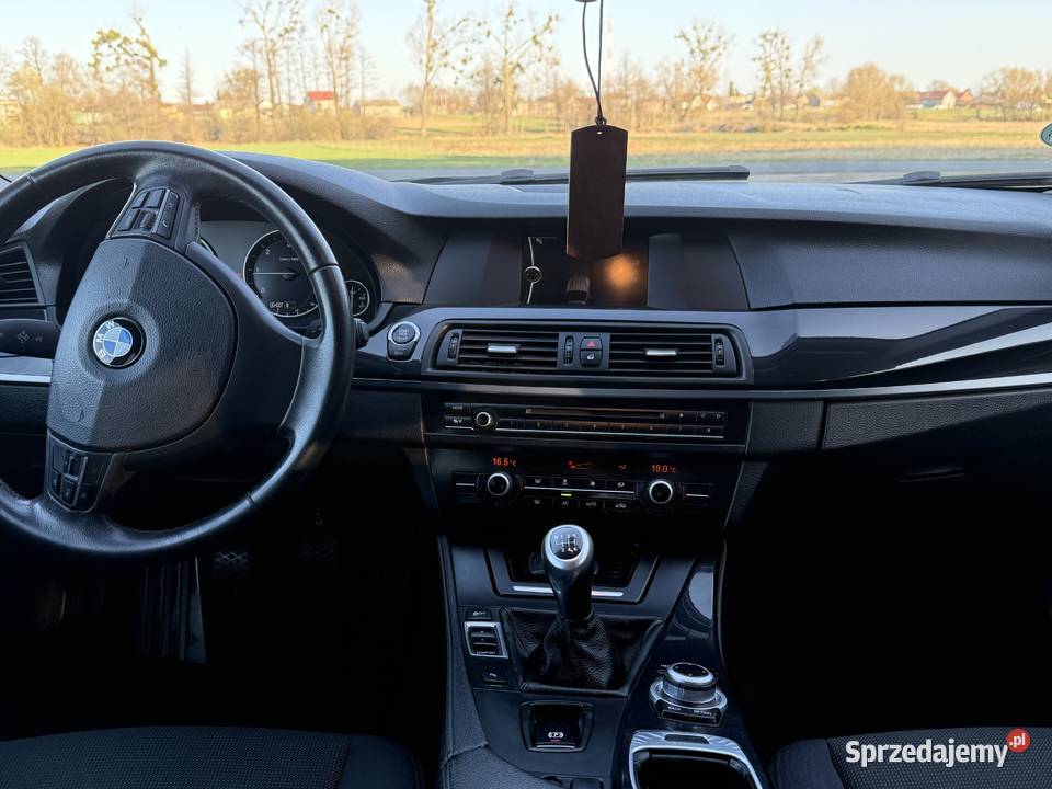 BMW F11 520 D 184 Ładna Klima Serwisowana wspomaganie kierownicy
