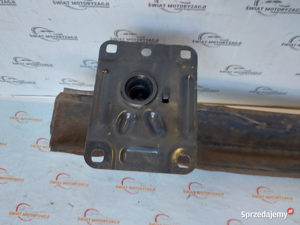 AUDI Q3 I 13r belka tylna zderzaka 8U0807003