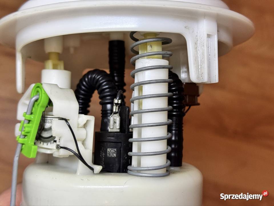 POMPA PALIWA PEUGEOT 308 3008 CITROEN C4 16 THP