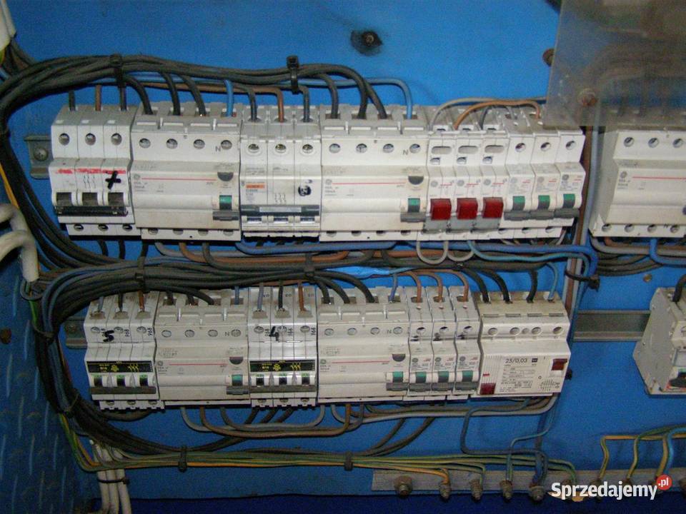Mega rozdzielnia elektryczna mobilna Elektryka i akcesoria Szemud