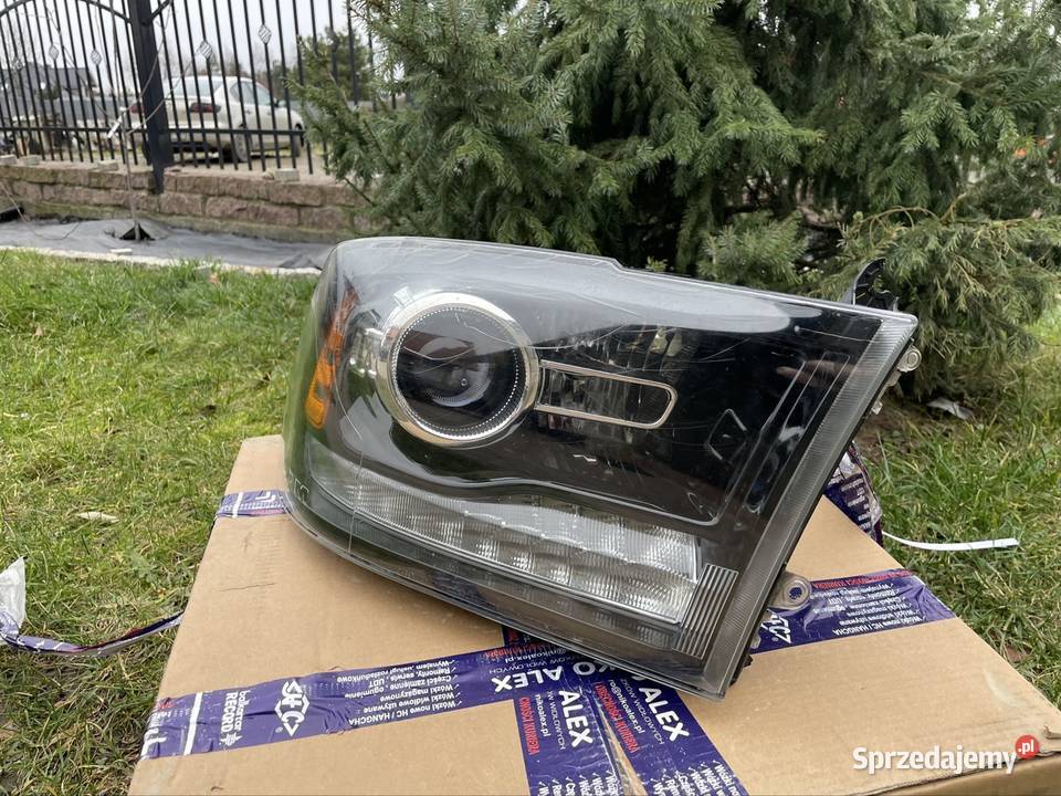 Dodge Ram 2013 2018 4 iv gen Reflektor Prawy dolnośląskie Wrocław
