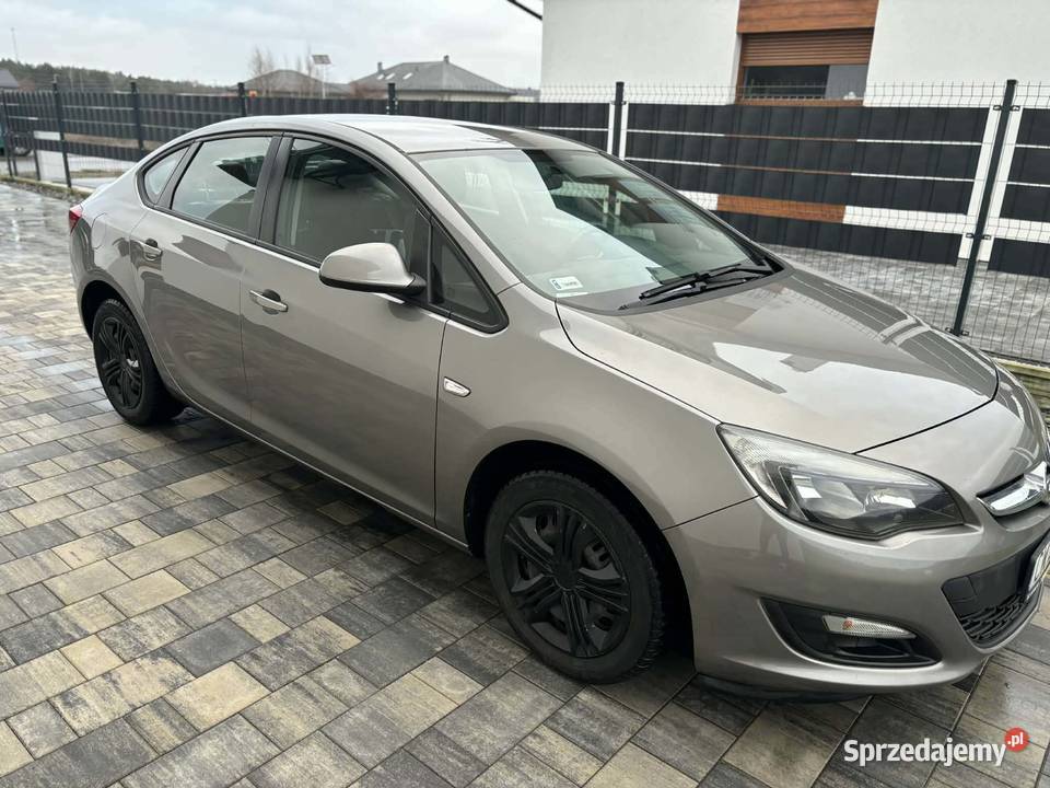Sprzedam Opel Astra J 16 Benzyna Gaz 115 200000km kujawsko-pomorskie Włocławek sprzedam