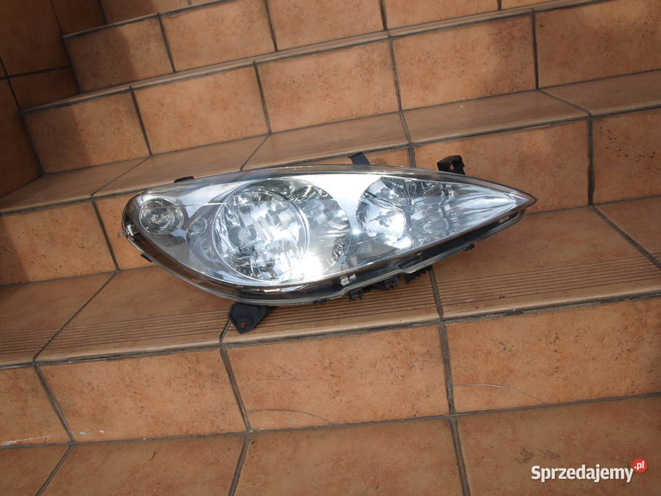 Peugeot 307 lampa prawa przód 2001 2005r europa Kalisz