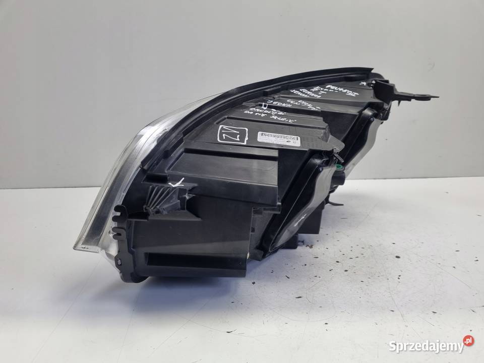 LAMPA PRAWA Peugeot Expert III PRZEDNIA prawy Rudka