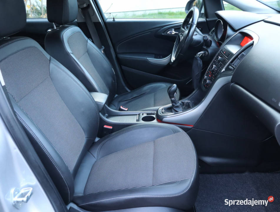 Opel Astra 14 T Piaseczno