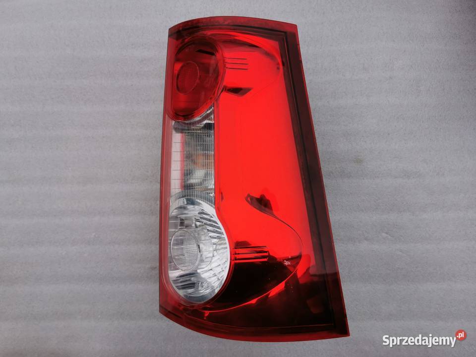 Lampa Prawy Tył Tylna Prawa Dacia Logan MCV SD sprzedam