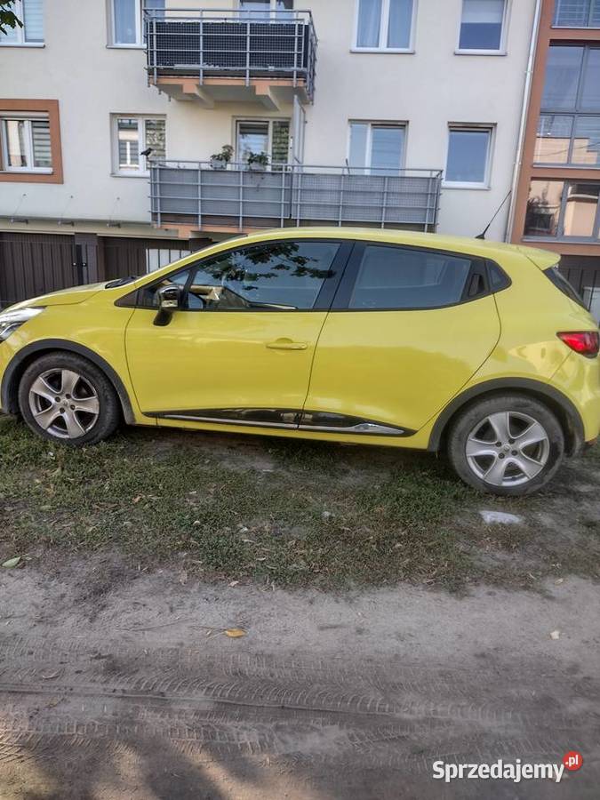 Sprzedam samochód osobowy Clio 4 nieuszkodzony Bydgoszcz sprzedam
