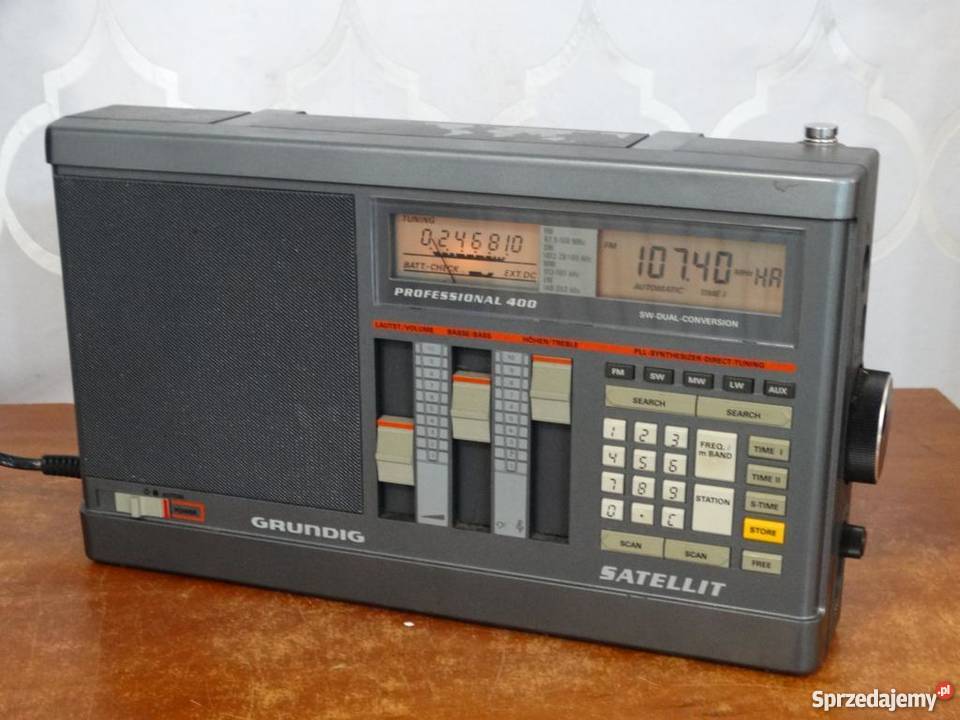 Grundig Satellit 400 radio globalne sprawne Jasło