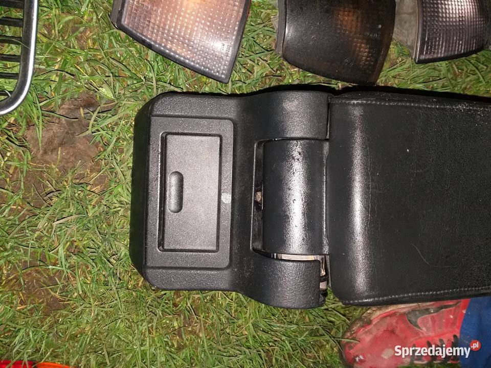 Podłokietnik skórzany czarny BMW e36