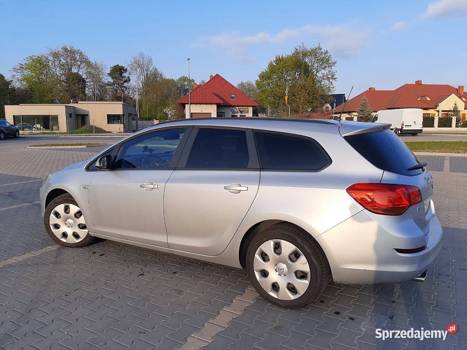 Opel Astra J 140 14 Turbo KombiLPG Rawicz sprzedam