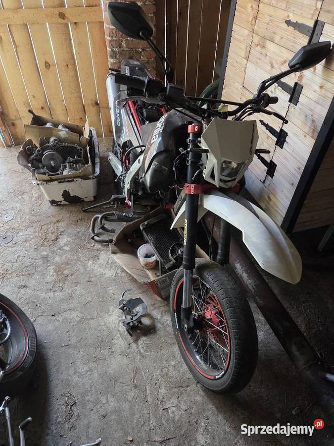 Aprilla 650 supermoto Parzniewiczki