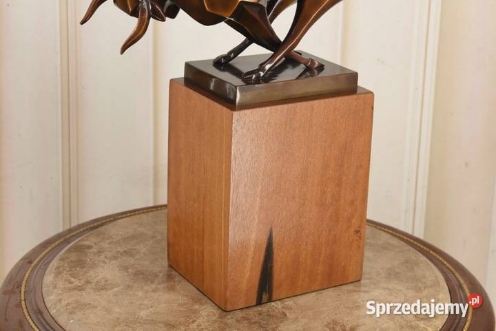 Nowoczesny Byk Figura Rzeźba z Brązu Byk Bizon Kraków