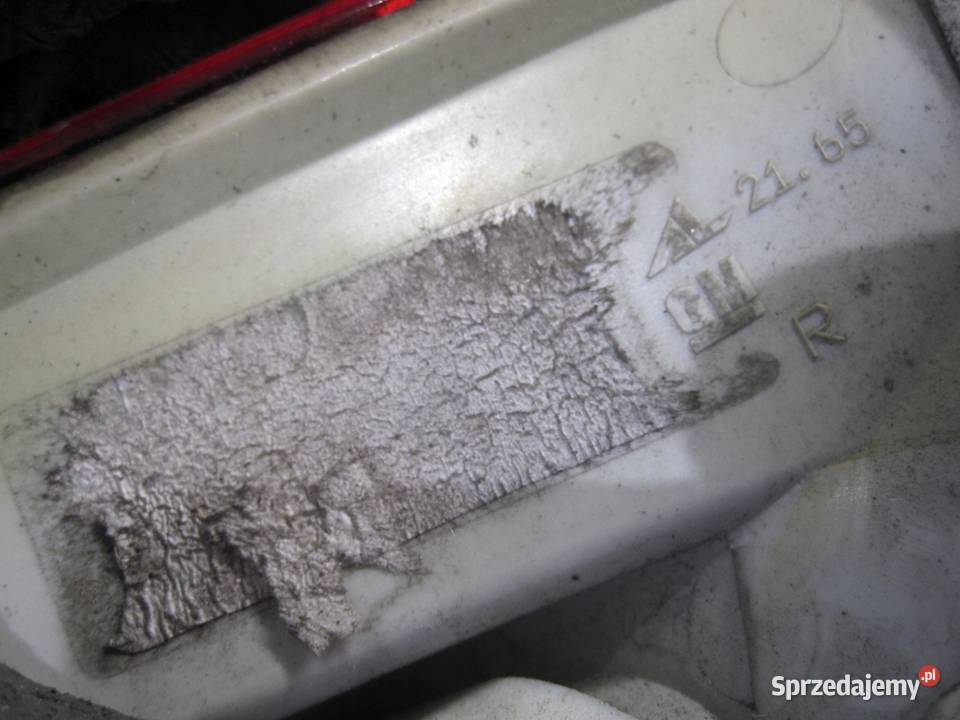 OPEL ASTRA J 10r lampa prawa tył 13306460 świętokrzyskie