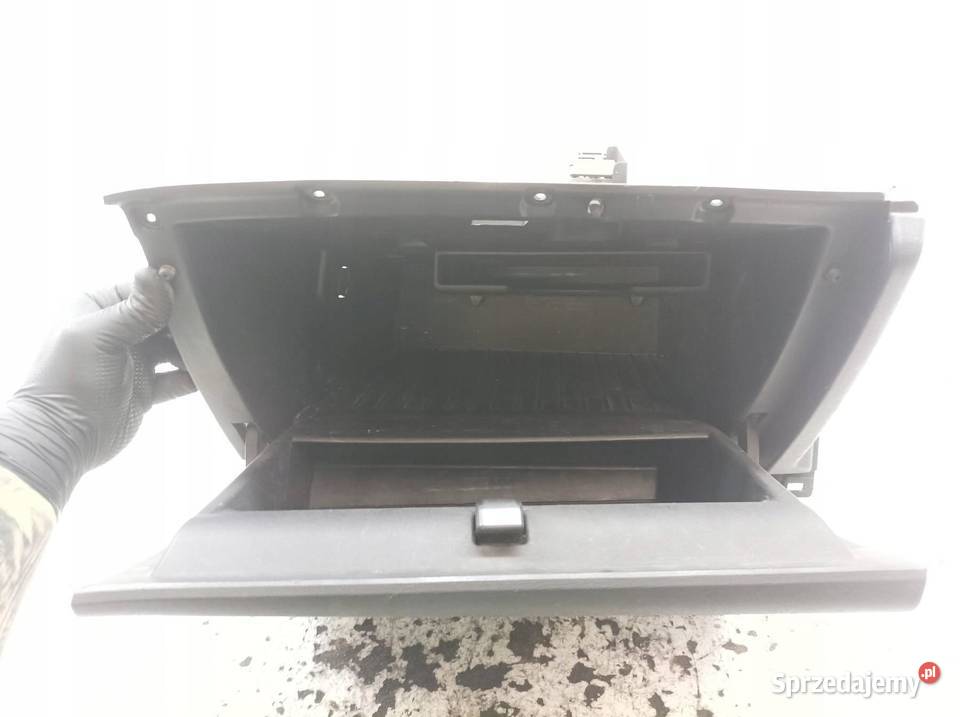 SCHOWEK PRAWY PASAŻERA DESKI EU Hyundai i20 I Motoryzacja