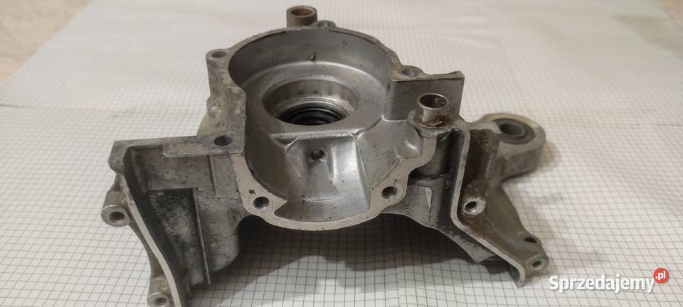 Suzuki LT 80 quad dekiel karter kapa połówka