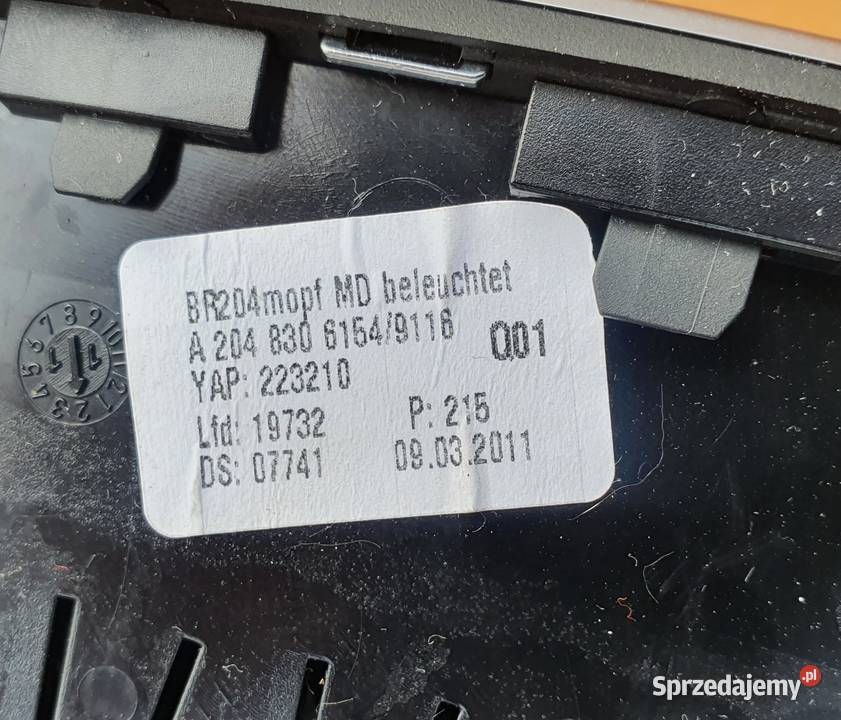 MERCEDES W204 2011 KRATKA NAWIEWU LISTWA sprzedam