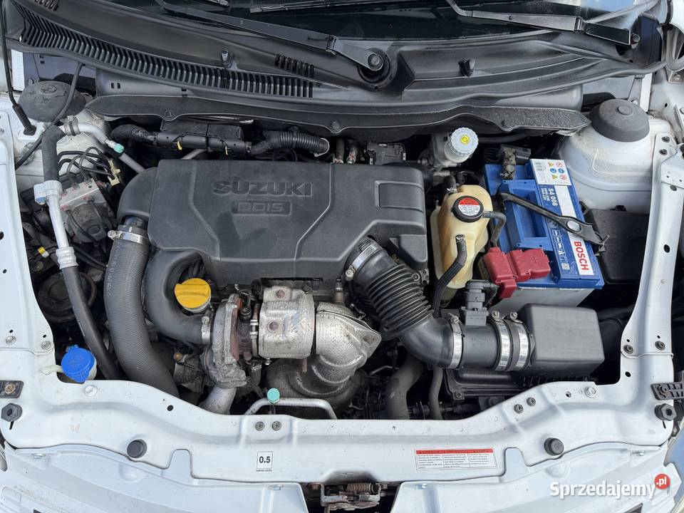 Piękny perłowy Suzuki Swift Disel Płock