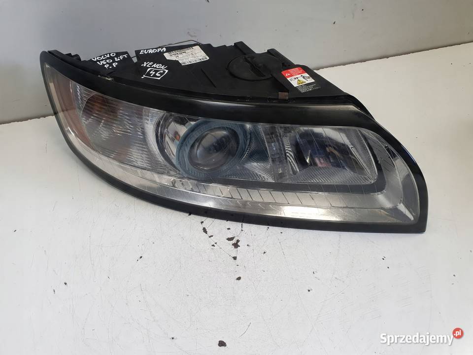 Volvo S40 II V50 LIFT PRZEDNIA LAMPA PRAWA PRAWY Janów