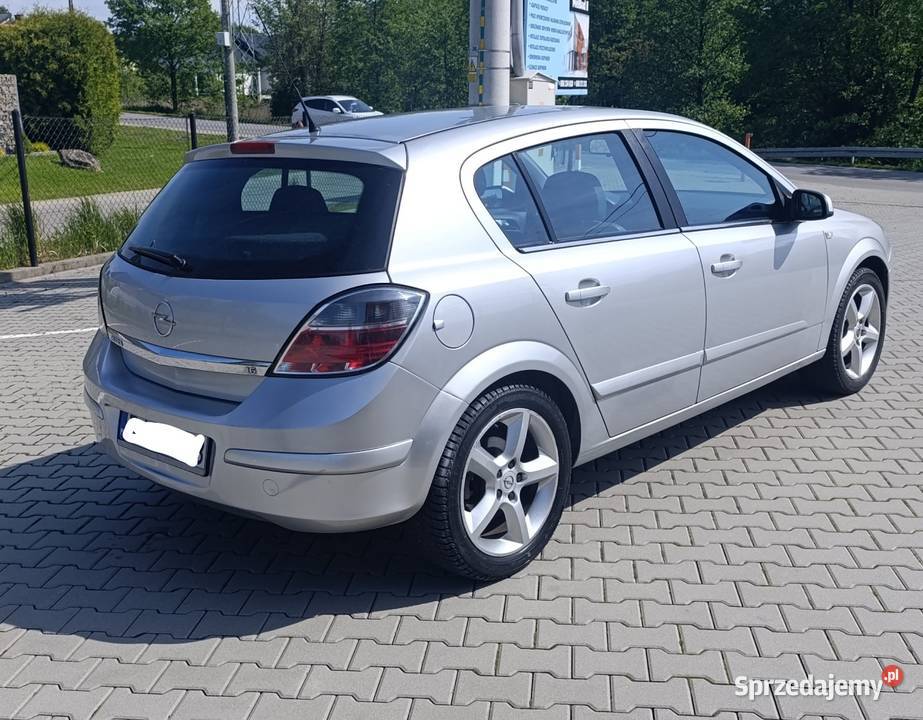 Opel Astra 16 bezyna 115 klima niski przebieg Jasło