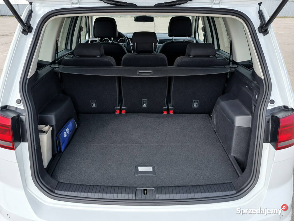Volkswagen Touran 21 Salon Polska 20 Tdi 122 6 Rok produkcji 2021 Białystok sprzedam