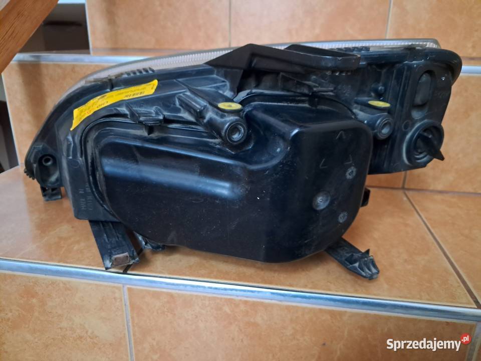 Lampy Ford Focus C komplet Hella małopolskie Raba Wyżna