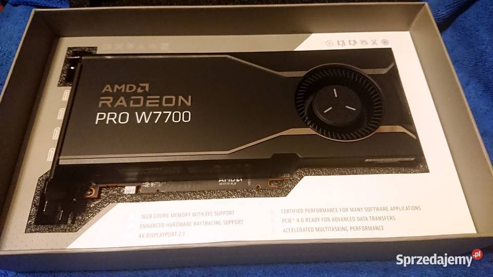Karta graficzna AMD Radeon Pro W7700 16GB 256BIT Tarnów