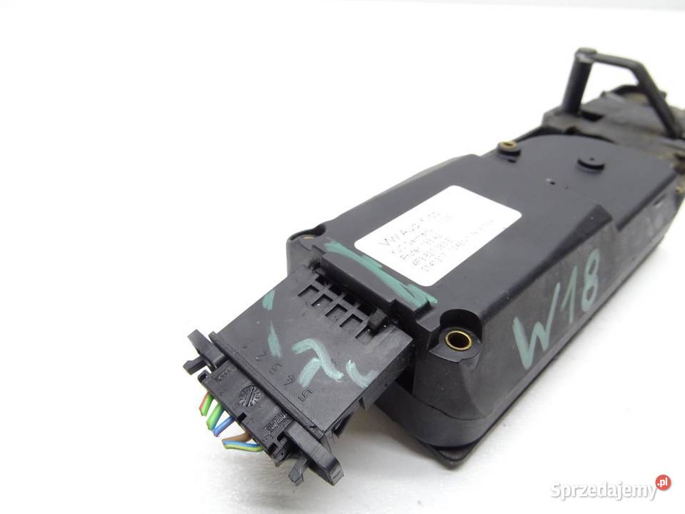 ZAMEK DOCIĄG KLAPY BAGAŻNIKA TYŁ TYLNY sprzedam