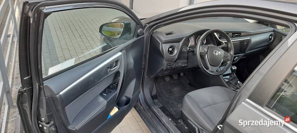 Toyota Corolla 1598cm3 Corolla Samochody osobowe Mosty