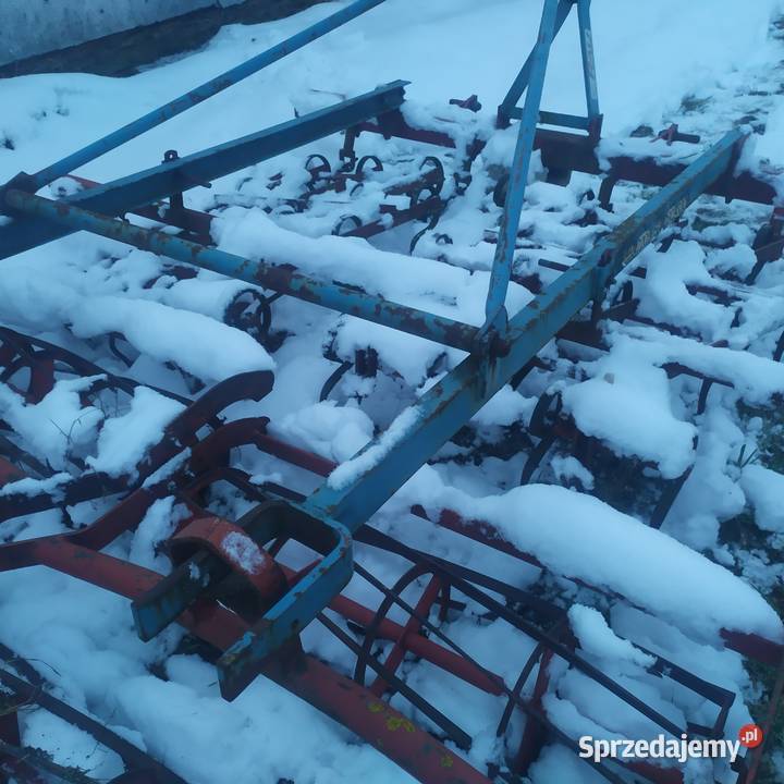 Agregat uprawowy przedsiewny szer 220 m Maszyny uprawowe Pniówek