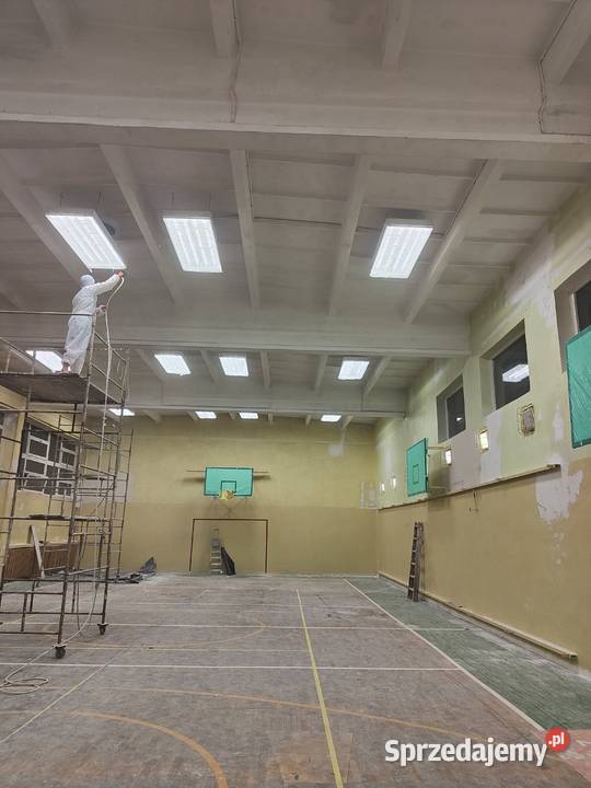 Malowanie natryskowe elewacji wnętrz Radom
