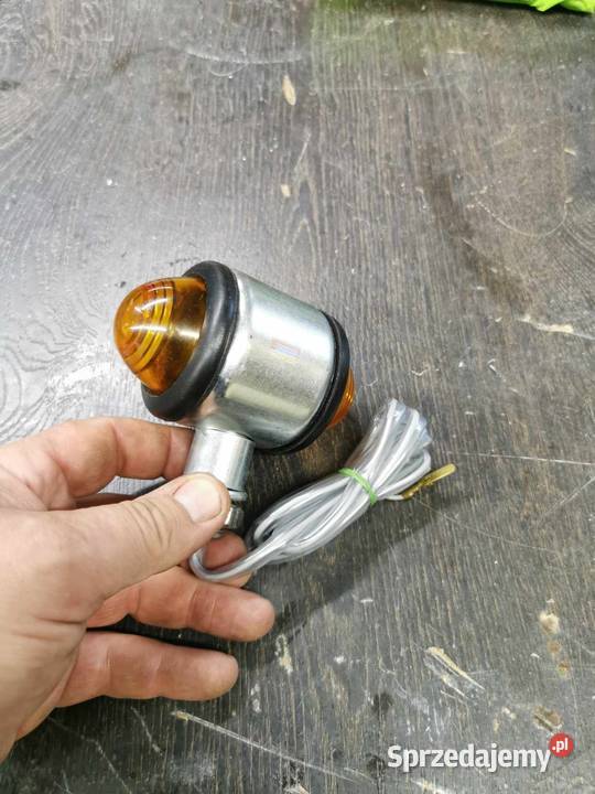 LAMPA KIERUNKOWSKAZU URSUS C330 Mórkowo