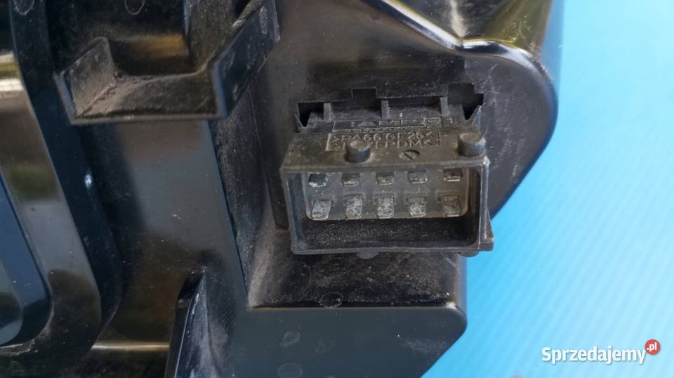 LAMPA PRAWY PRZÓD EU XENON ASTON MARTIN VANTAGE osobowe Nowy Tomyśl