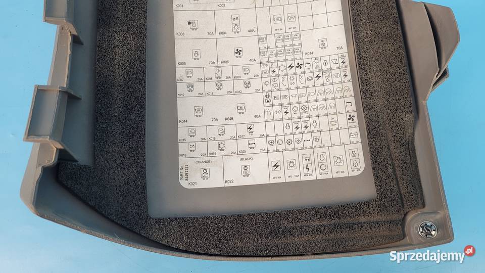 CASE IH PUMA 145 12r OSŁONA POKRYWA SKRZYNKI